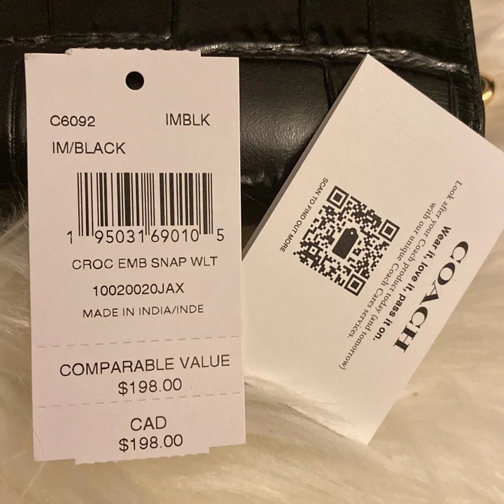 Coach Snap Wallet - Picture 7 of 7